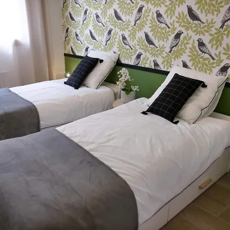 Emilie & Perrine Lägenhet