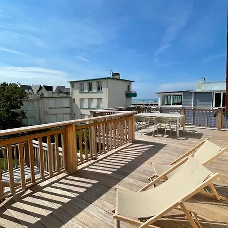 Emilie & Perrine Lägenhet